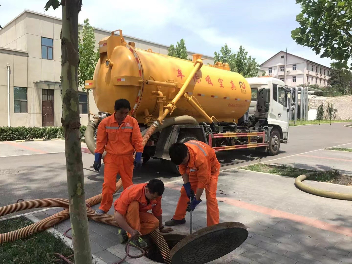 郸城化粪池清理与5-8吨吸粪车施工效率分析